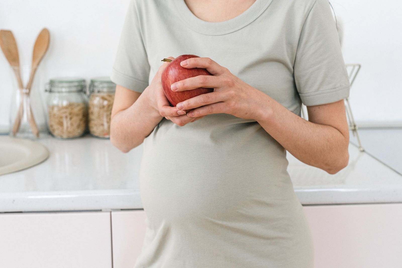 Gebelikte Vitamin ve Mineral İhtiyacı: Besin Öğesi Rehberi